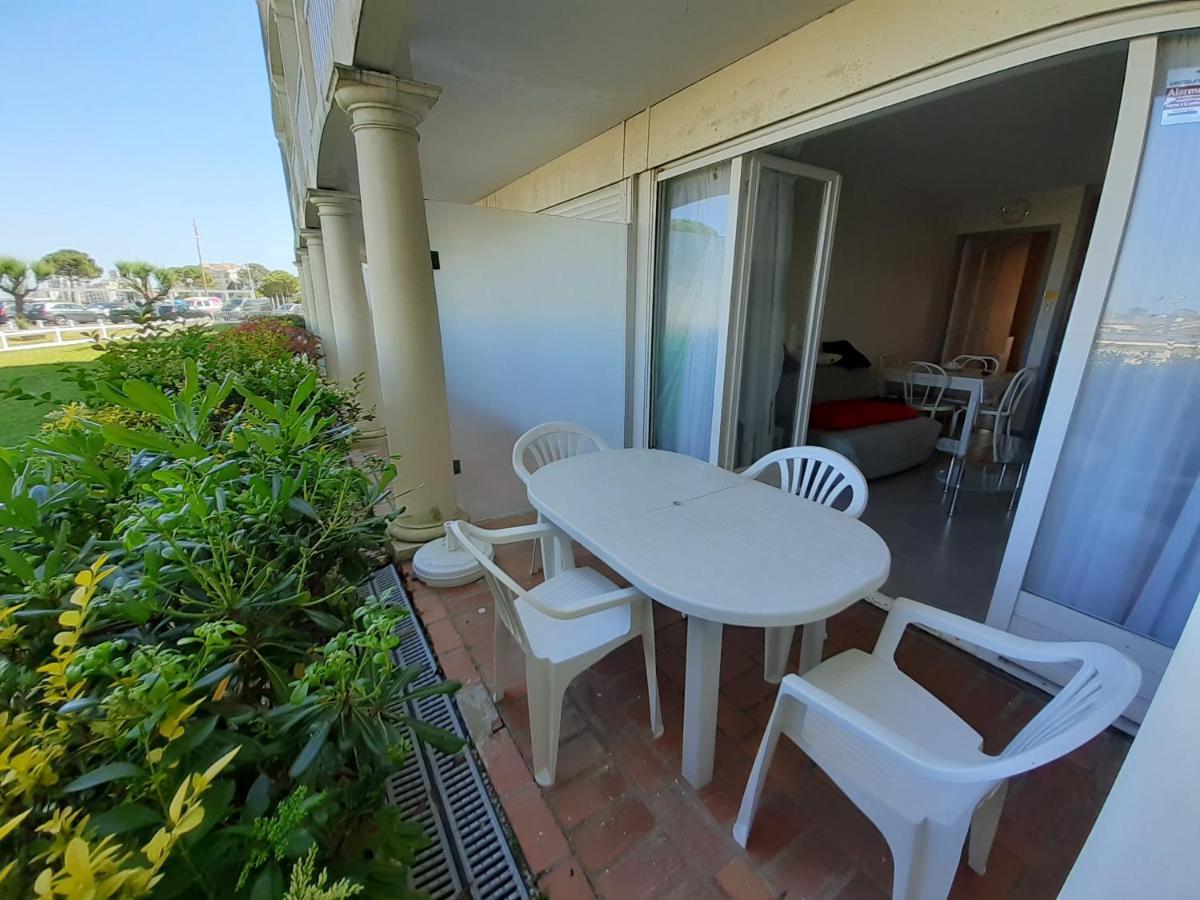 Appartement T2 face au port de Plaisance et plage d'Eyrac -terrasse -parking à Arcachon Extérieur photo