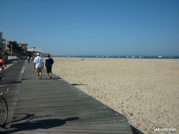 Appartement T2 face au port de Plaisance et plage d'Eyrac -terrasse -parking à Arcachon Extérieur photo